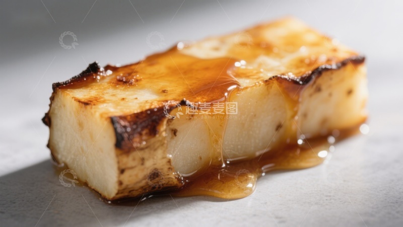 高清大图下载【趣麦麦图】焦糖化豆腐块特写