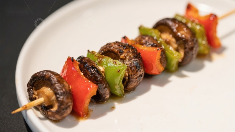 高清大图下载【趣麦麦图】-烤蘑菇彩椒串，美味素食料理