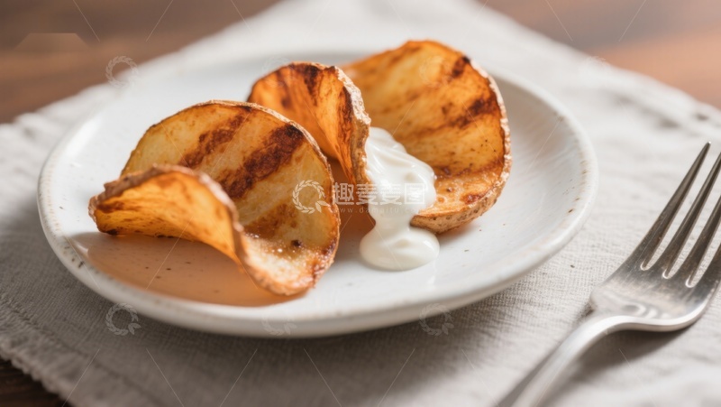 高清大图下载【趣麦麦图】烤土豆片配酸奶油
