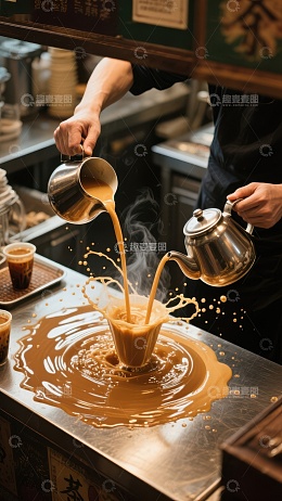 茶艺师精心制作泡沫奶茶