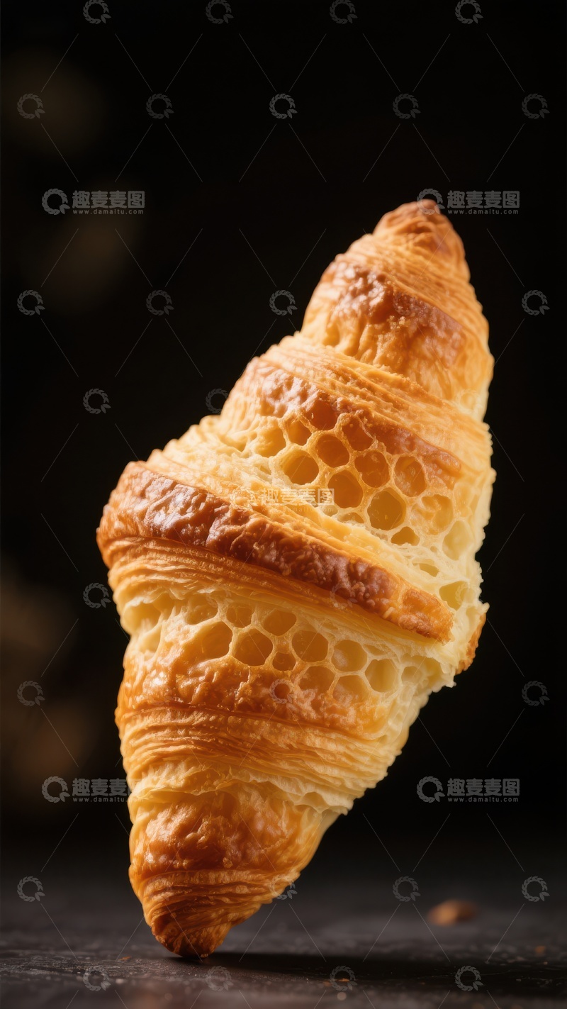 高清大图下载【趣麦麦图】金黄酥脆的羊角面包