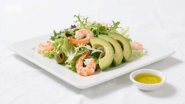 虾仁牛油果沙拉配橄榄油