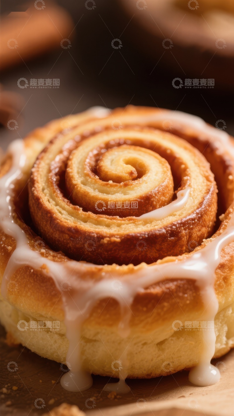 高清大图下载【趣麦麦图】香甜肉桂卷，淋上糖霜