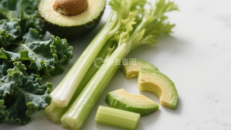 高清大图下载【趣麦麦图】新鲜蔬菜与牛油果切片