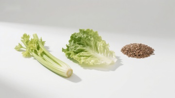 芹菜生菜与谷物静物