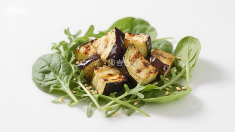 高清大图下载【趣麦麦图】烤茄子配芝麻菜沙拉