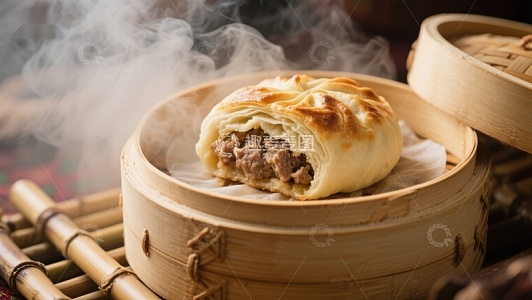 热气腾腾的蒸笼包子