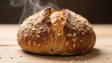 新鲜出炉的全麦面包