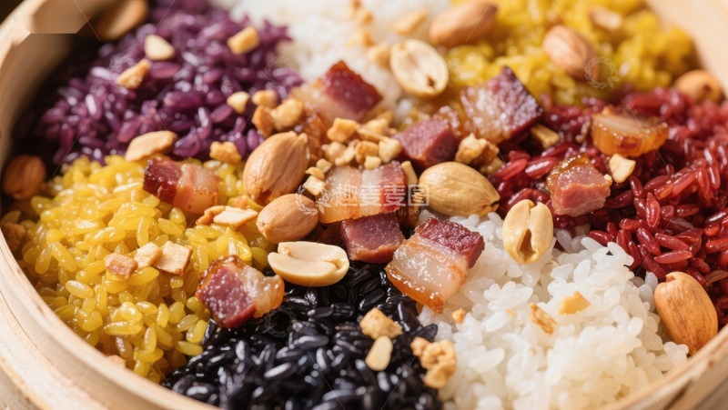 高清大图下载【趣麦麦图】五彩糯米饭配坚果与腊肉