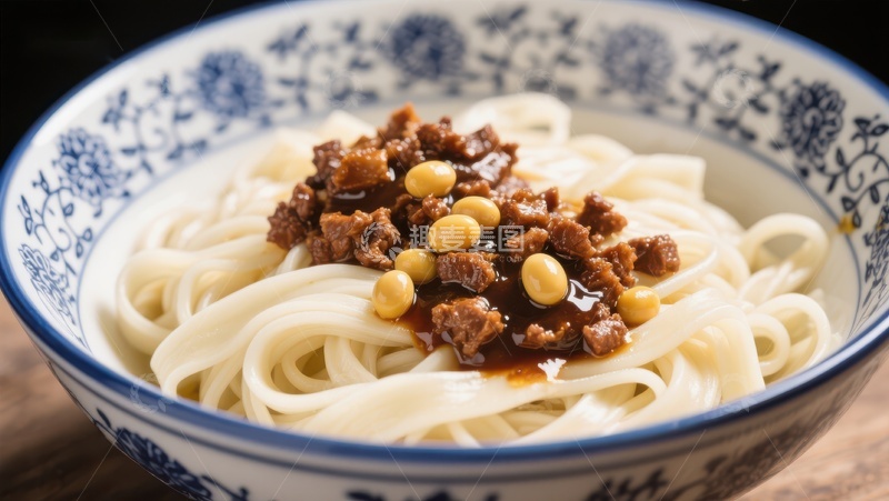 高清大图下载【趣麦麦图】碗中热腾腾的豆酱拌面