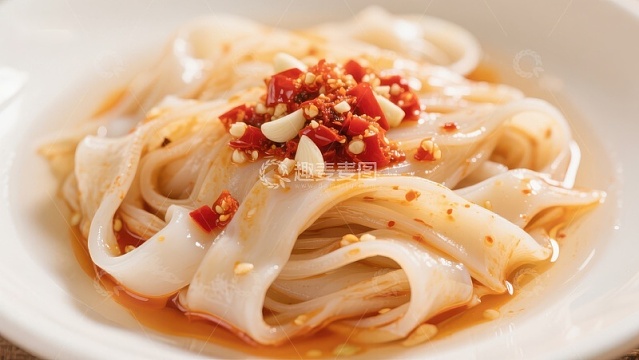 麻辣凉皮，鲜香诱人