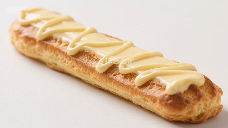 高清大图下载【趣麦麦图】奶油酱淋面的长形酥皮糕点