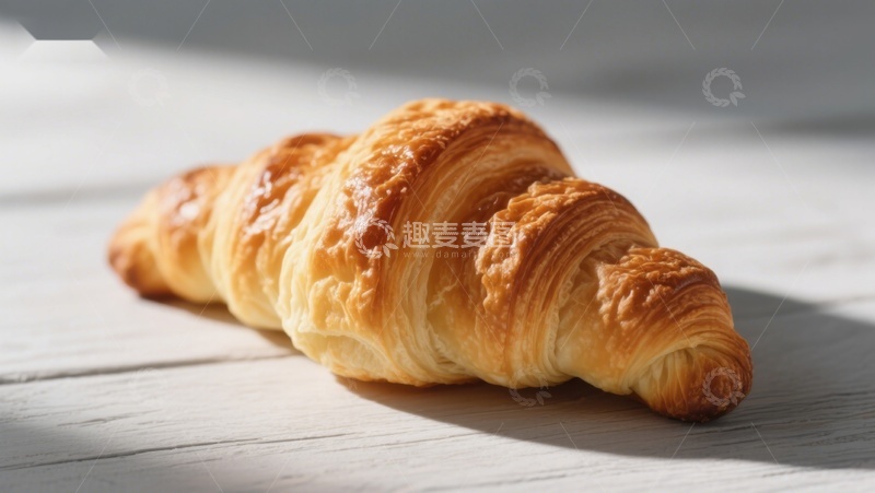 高清大图下载【趣麦麦图】金黄酥脆的羊角面包