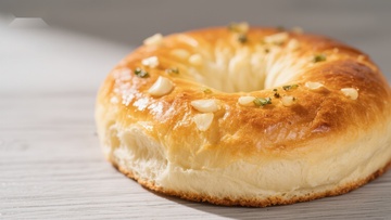 金黄酥脆的面包圈