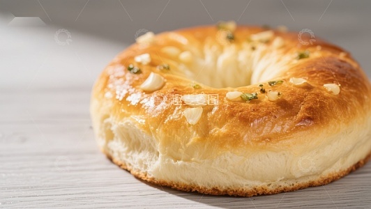 金黄酥脆的面包圈