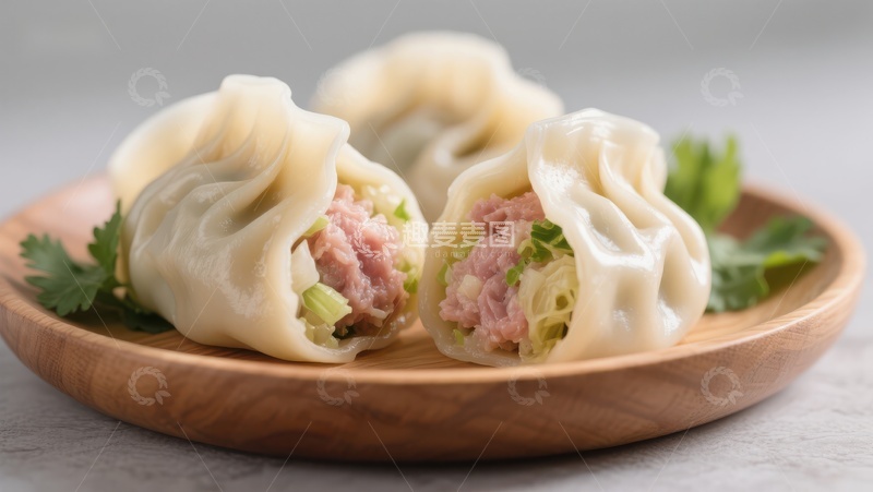高清大图下载【趣麦麦图】精致饺子，馅料丰富，摆盘精美