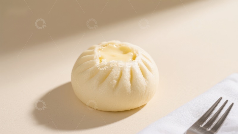 高清大图下载【趣麦麦图】蒸笼包特写，奶油馅料诱人