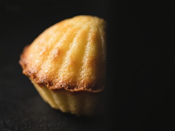 金黄酥脆的迷你蛋糕