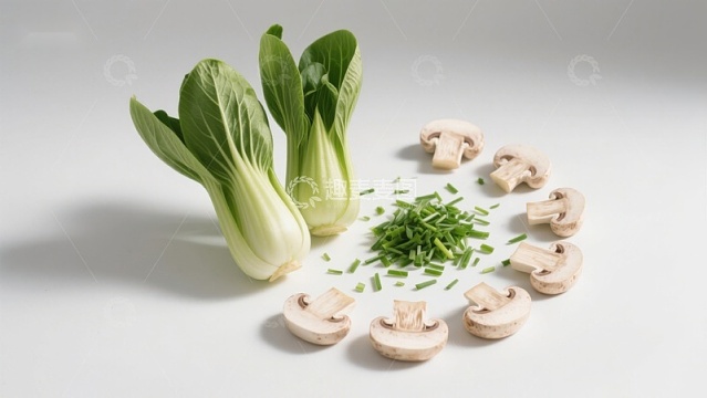 新鲜蔬菜与蘑菇摆盘