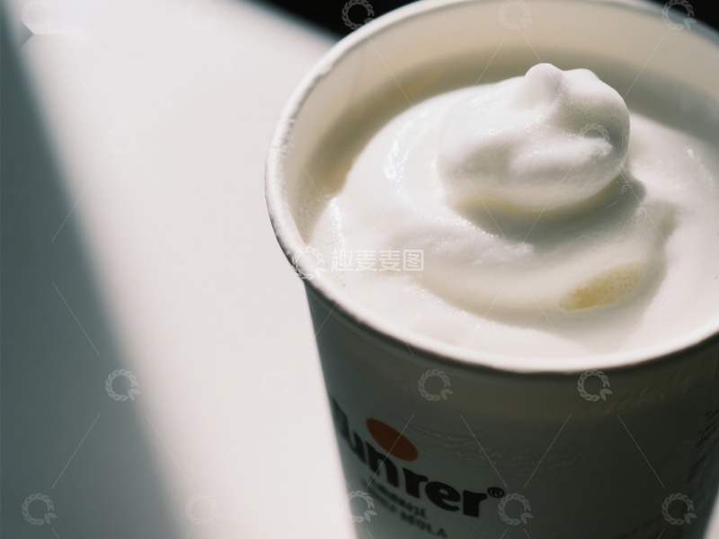 高清大图下载【趣麦麦图】奶油顶酸奶特写