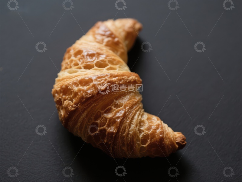 高清大图下载【趣麦麦图】金黄酥脆的羊角面包