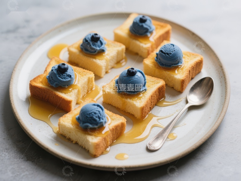 高清大图下载【趣麦麦图】蓝莓冰淇淋吐司配蜂蜜