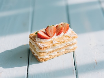 草莓奶油千层酥