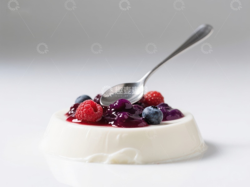高清大图下载【趣麦麦图】酸奶配莓果，勺子点缀