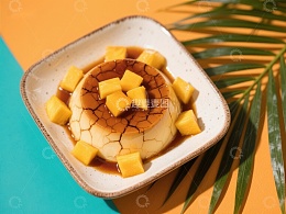 焦糖布丁配芒果块