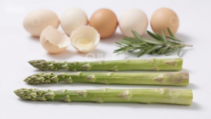 高清大图下载【趣麦麦图】芦笋鸡蛋与迷迭香食材展示