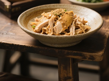 芝麻鸡丝拌面，传统美食