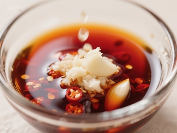 蒜末辣椒酱油调味汁