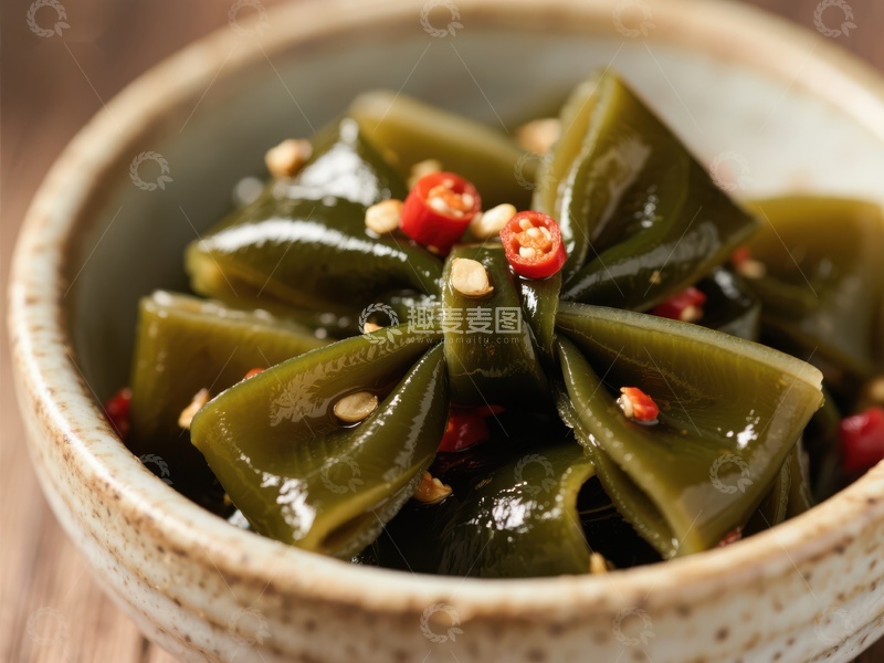 高清大图下载【趣麦麦图】辣味海带料理，碗中呈现