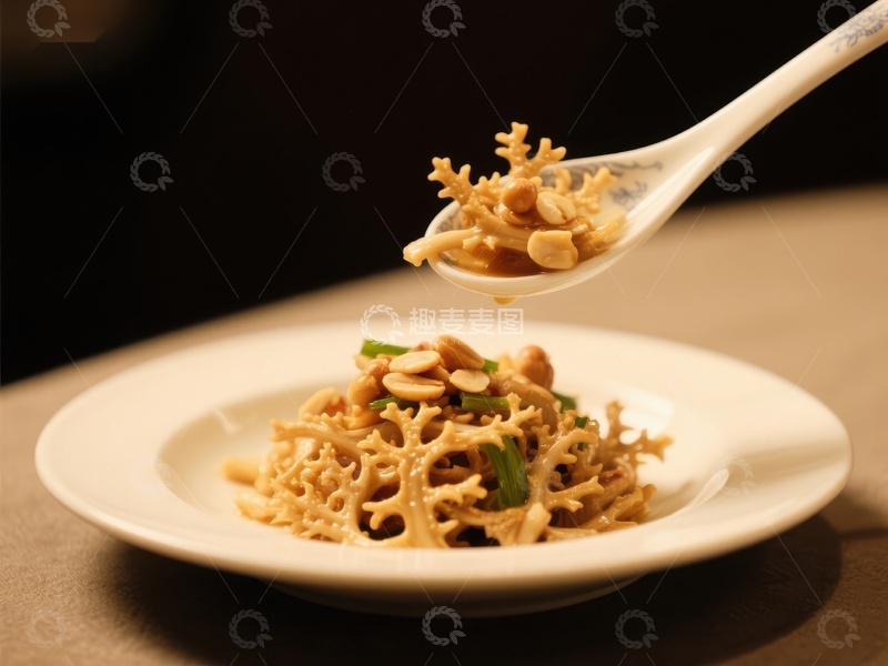 高清大图下载【趣麦麦图】精致珊瑚菇菜肴，勺中特写