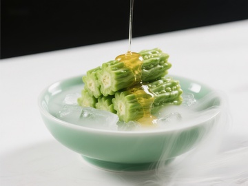 苦瓜冰镇蜂蜜淋
