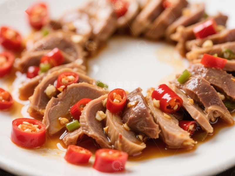 高清大图下载【趣麦麦图】麻辣鸡胗摆盘，红椒点缀