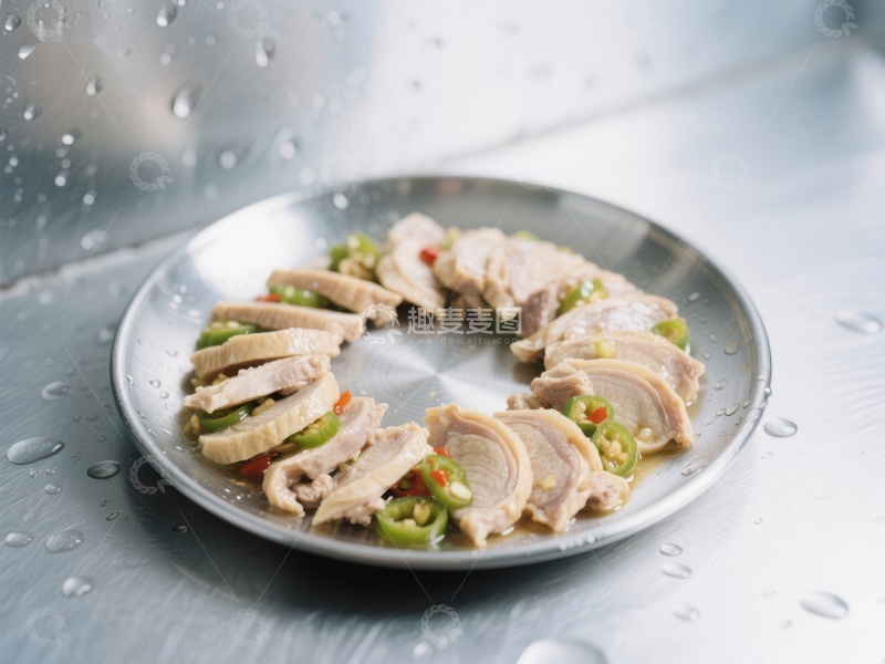 高清大图下载【趣麦麦图】精致摆盘的鸡肉配青椒