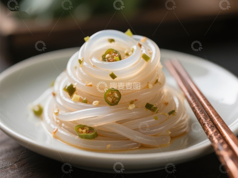 高清大图下载【趣麦麦图】透明凉粉配青椒点缀