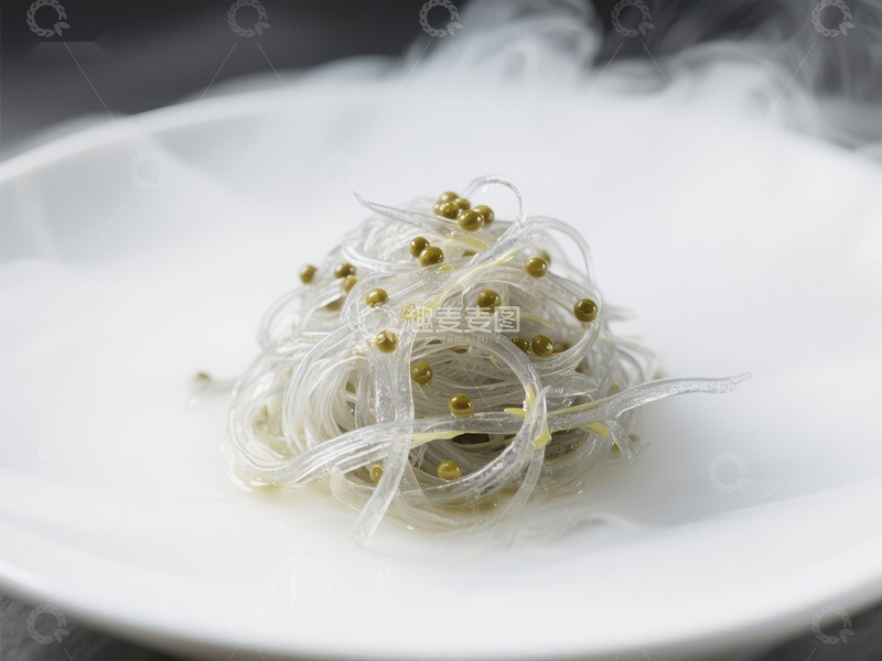 高清大图下载【趣麦麦图】烟雾缭绕的透明面条配青豆