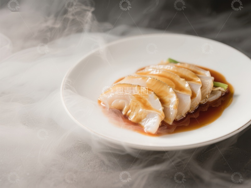 高清大图下载【趣麦麦图】蒸制鱼片配酱汁，烟雾缭绕