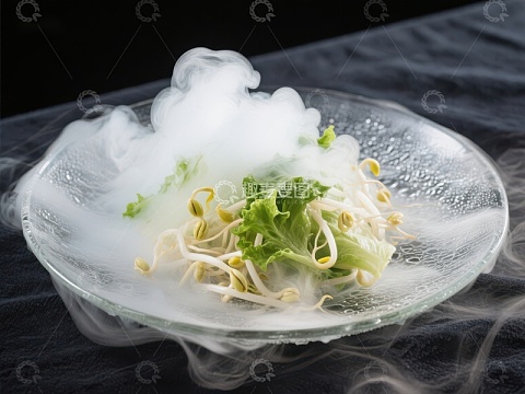 烟雾缭绕的豆芽菜盘