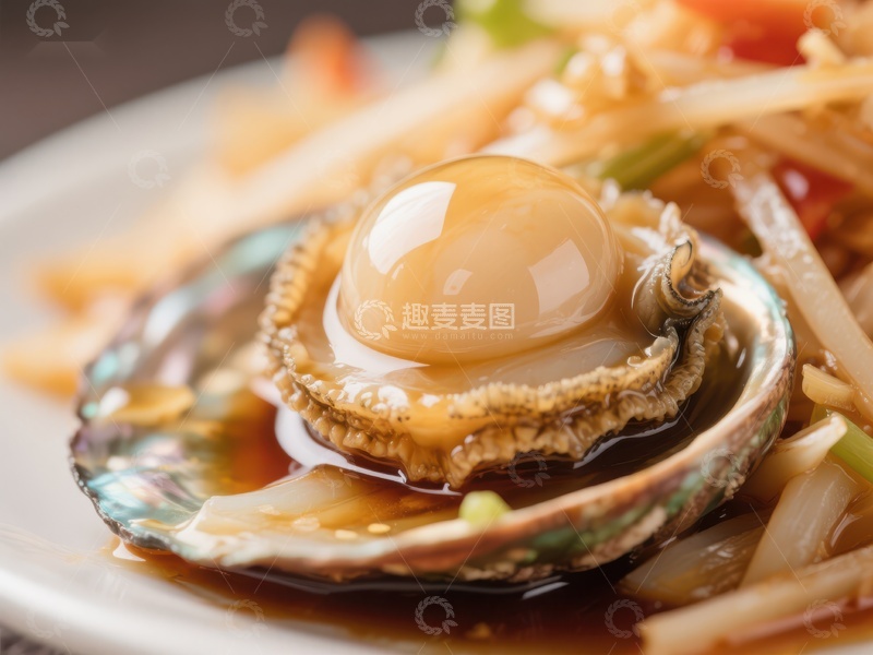 高清大图下载【趣麦麦图】鲜美鲍鱼配炒蔬菜