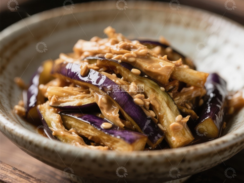 高清大图下载【趣麦麦图】芝麻酱拌茄子美食特写