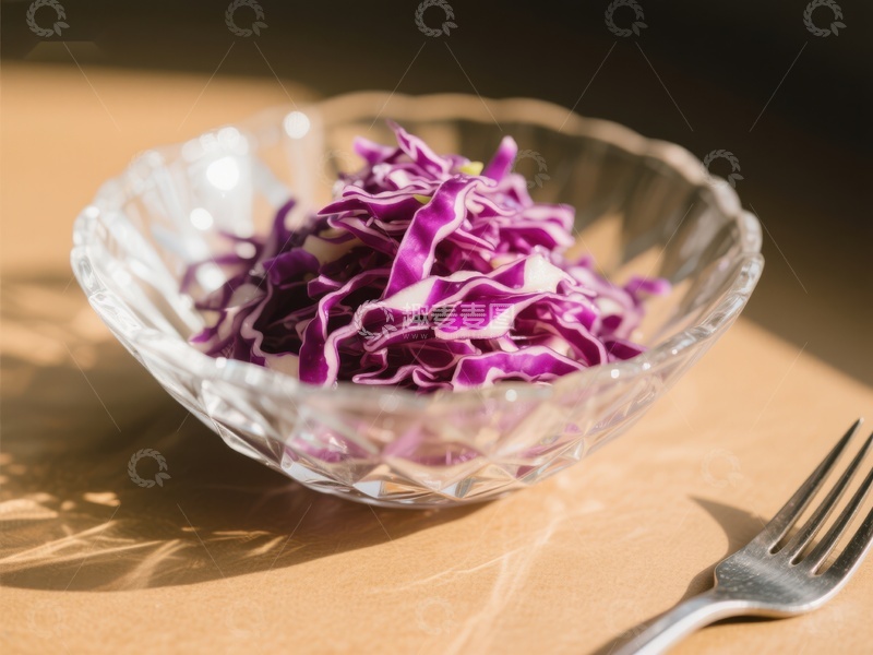 高清大图下载【趣麦麦图】透明碗中的紫甘蓝沙拉