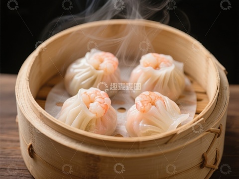 热气腾腾的虾饺