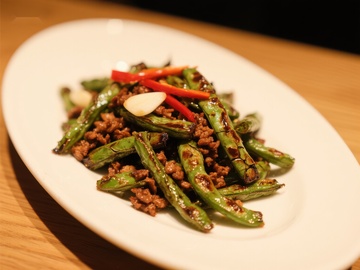 炒四季豆配肉末与红椒