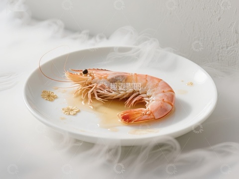 盘中蒸虾，热气袅袅