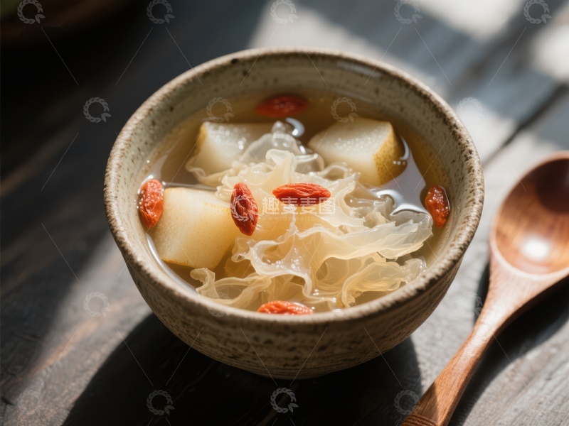 高清大图下载【趣麦麦图】银耳雪梨汤，滋补养生佳品