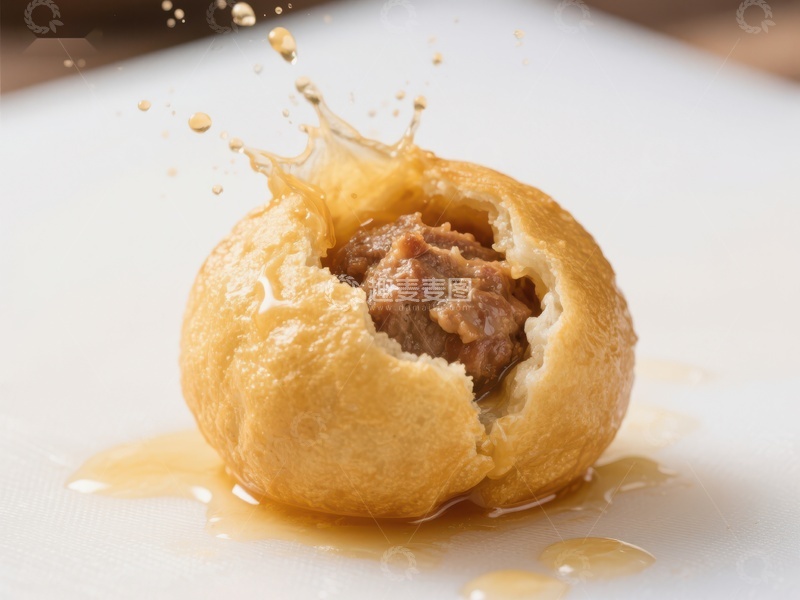高清大图下载【趣麦麦图】酥皮肉馅球破裂，酱汁四溅