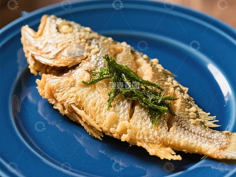 酥脆炸鱼配海苔